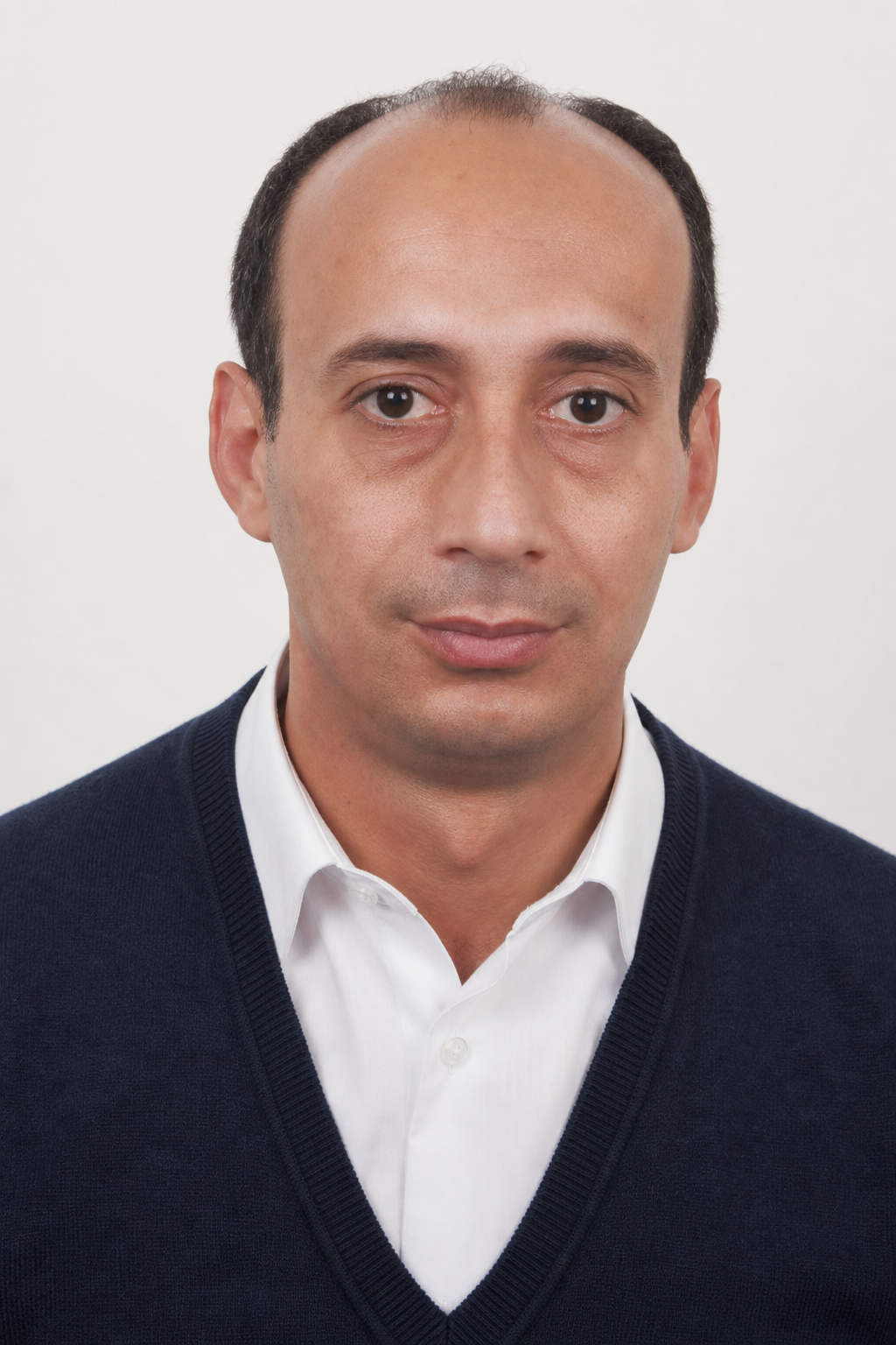 Dr. Edison Edgardo Romero Galván